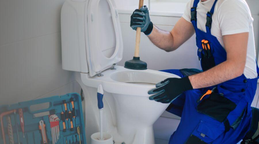 Expert burst pipe repair services in Webb, MS